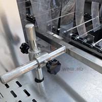 Machine de nettoyage et de dégraissage robuste pour l'accumulation de rebuts métalliques au fond des bacs à huile de fraises CNC et des machines à pulvérisation automatique