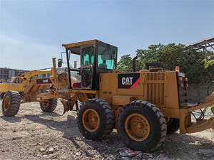 Niveleuse Caterpillar CAT 140K d'occasion, origine Japon, 17 tonnes, faible nombre d'heures, peinture d'origine, certifiée CE, avec lame complète, à vendre - Product Image 5