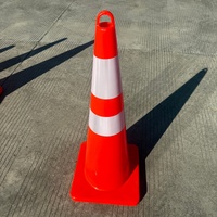Cônes de signalisation routière en PVC haute visibilité, différentes tailles, robustes, pour la sécurité routière et le contrôle du trafic