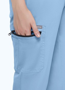 Uniformes Médicos Personalizados de Fábrica, Tela Twill Refrigerante, Conjuntos que Absorben la Humedad, Elásticos <span class=keywords><strong>en</strong></span> 4 Direcciones, Corte Atlético, Uniformes de Enfermería con Cuello <span class=keywords><strong>en</strong></span> V - Product Image 3