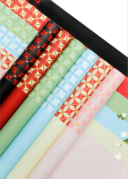 Film plastique mat imprimé à motif floral en gros, papier d'emballage imperméable pour fleuriste
