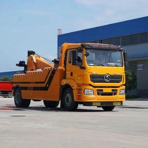 Camion de remorquage tout-terrain 4x4 CLW léger pour le dépannage de véhicules, camion de remorquage lourd - Product Image 1