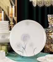 Service de table en porcelaine de luxe 60 pièces à motif pissenlit romantique, vaisselle en céramique à bord doré, soupière, inspiration européenne pour mariage