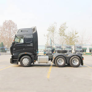 Popular Sinotruk HOWO <span class=keywords><strong>Segunda</strong></span> <span class=keywords><strong>mano</strong></span> 6*4 Transmisión manual Camión tractor de combustible diésel - Product Image 2