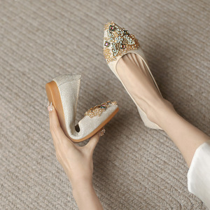 Sh10365a Big size <span class=keywords><strong>41</strong></span> scarpe basse da donna design con strass suola morbida di alta qualità casual slip on shoes - Product Image 1