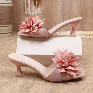 Sandalias de tacón bajo con plataforma y punta cuadrada para mujer, con flor 3D de tela grande, estilo mule, sin cordones, para fiesta - Product Image 5