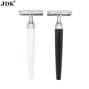 Maquinilla de afeitar de seguridad tradicional JDK al por mayor <span class=keywords><strong>para</strong></span> hombres, superventas, afeitadora manual de metal OEM ODM con mango de madera, embalaje profesional - Product Image 1