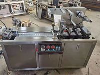 Machine d'emballage sous blister de type mini, très demandée, pour beurre, confiture, chocolat, pâte de tomate, lentilles de contact et bonbons