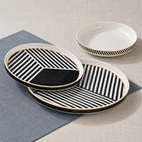 Service de table en porcelaine fine rayé noir et blanc personnalisé, avec bordure dorée géométrique, assiettes, bols et tasses en céramique