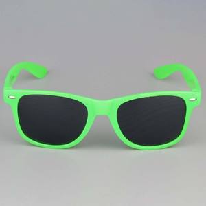 Gafas de Sol de diseñador personalizadas retro unisex-ALPSTREE UV400 CE certificado para uso en exteriores - Product Image 3