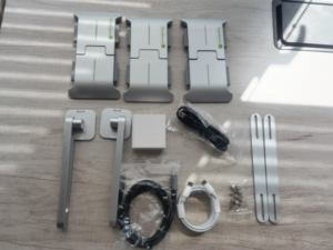 ขาตั้งโลหะสำหรับจอแสดงผล 4 จอแบบใหม่ พร้อมสายเชื่อมต่อ Type C แบบพกพาสะดวก ขยายหน้าจอได้ด้วยสายเคเบิลเส้นเดียว - Product Image 5