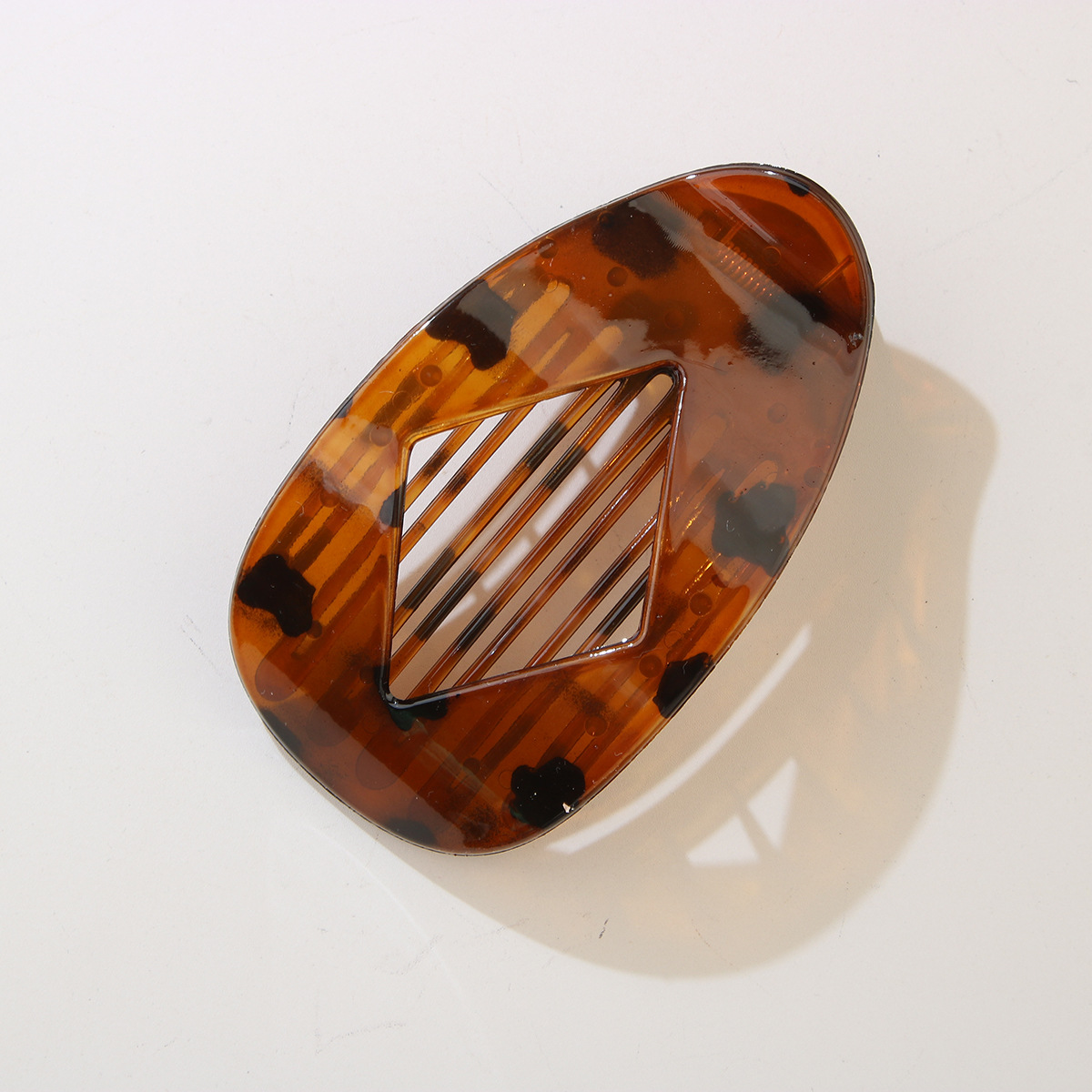 สีน้ำตาล