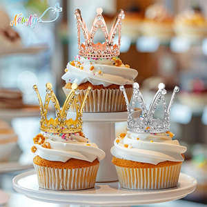 En Stock, Venta al por Mayor, Decoración para Pastel de Cumpleaños de Princesa o Reina, Mini Corona Pequeñ<span class=keywords><strong>a</strong></span> para Pastel - Product Image 1
