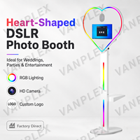 Cabina de Fotos Instantánea Todo en Uno con Forma de Corazón para Cámaras SLR, Pantalla Táctil de 15.6'', PC I5 Integrado, Soporte y Estuche de Transporte Metálico para Fiestas