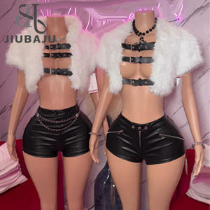 Completo <span class=keywords><strong>Sexy</strong></span> Due Pezzi con Collo Alto in Pelliccia, Cardigan Traforato e Pantaloncini in Pelle PU - Product Image 1