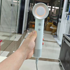 Secador de Pelo Portátil de Alta Velocidad con Tecnología Iónica Revair, Motor Bldc de 1600W, para Hoteles y Hogares, Puede Ser Montado en la Pared - Product Image 5