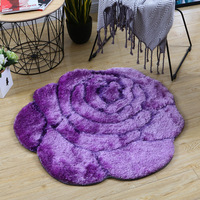 Teppiche in Rosenblüten form