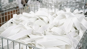 맞춤형 폴리에스터 웨빙 스트랩 헤비 듀티 2.5cm 3.8cm 5cm 다채로운 색상 옵션 웨빙 슬링용 - Product Image 4