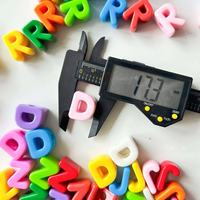 Perles en acrylique à gros trous, lettres géantes, breloques initiales en plastique pour bracelets, chaînes de téléphone portable et cordons
