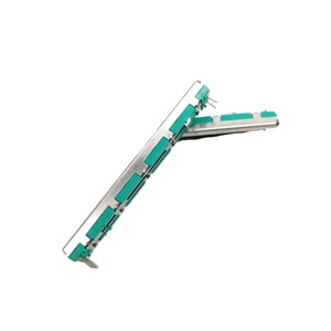 <span class=keywords><strong>Potenziometro</strong></span> Lineare Doppio 10K 75MM per Mixer Audio e Luci, Fader <span class=keywords><strong>Elettronico</strong></span> - Product Image 2