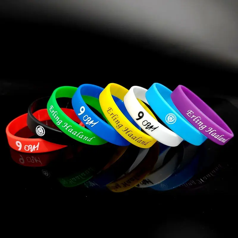 Presentes personalizados borracha personalizada silicone esporte jóias em relevo pulseira mens pulseira pulseira