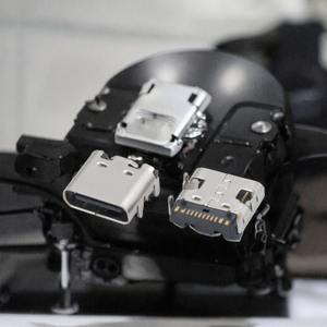 DSC-0150 ช่องเสียบ USB 3.1 ชนิด C แบบย้อนกลับได้ ตัวเมีย สำหรับติดตั้งบนแผงวงจรพิมพ์ รองรับกระแสไฟ 5A มาตรฐาน PA9T UL94V-0 - Product Image 3