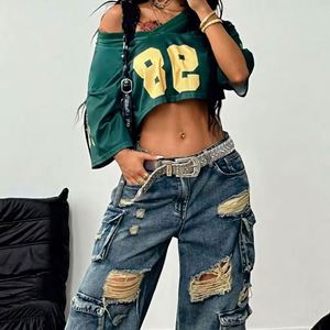 Top Corto Deportivo Personalizado de Estilo Urbano con Parches de Tela y Malla para Mujer, Ideal para Entrenamiento de Fútbol - Product Image 6