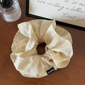 Lot de scrunchies XL en coton à rayures superposées, élastiques pour cheveux, accessoires de coiffure, motif à carreaux et fleurs - Product Image 5