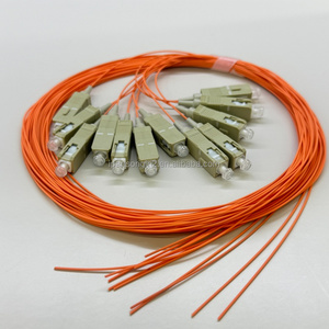 Pigtail de Fibra Óptica SC UPC OM2 LSZH Naranja de Grado Telecomunicaciones, 12 Unidades, para Conexión de Switches en Centros de Datos - Product Image 4