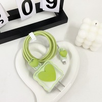 Pelindung Kabel Charger iPhone Anti Gores Harga Pabrik, Bahan Silikon TPU Motif Hati Lucu