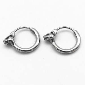 Pendientes Huggie yunnique con diseño de ciervo, joyería de acero inoxidable 316 de titanio, pendientes colgantes de moda unisex - Product Image 2
