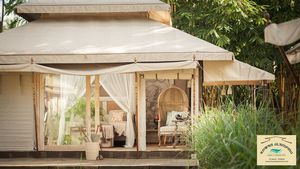 Décoration de tente moghole blanche pliante portable exclusive Nouveau modèle de drapé de tuyau détachable Style classique moderne pour les événements - Product Image 3