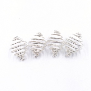 Boucles d'oreilles OEM en plaqué argent créatif Boucles d'oreilles durables en forme de cage à perles avec style bobine stable - Product Image 4