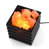 Lampe en bois en forme carrée avec bloc de sel de l'Himalaya de qualité supérieure