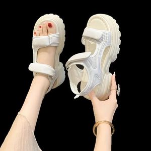 Zapatos de Plataforma Ligeros de Moda para Mujer, Sandalias Deportivas Casuales de Estilo Coreano para Verano, Nuevas Beach26 - Product Image 3