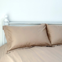Style uni tailles et couleurs personnalisées 100% pur coton tissu 300TC draps de lit solides ensembles de literie pour chambre ensemble de literie