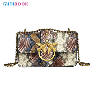 Minibook金属带PU设计师单肩包厂家直销斜挎包女包链条信手包信使 - Product Image 1