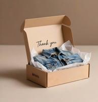Boîtes d'emballage carrées en carton recyclable écologiques personnalisées de luxe, boîtes d'expédition en carton ondulé pour avion, impression quadricolore UV