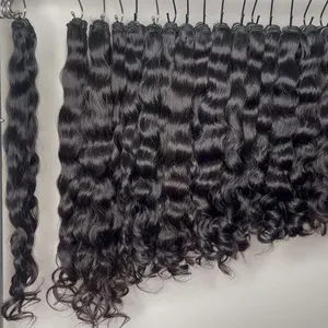 プライベートラベルの髪は自然な波を織ります人間の髪の束自然なキューティクルアライメント生の波状の髪の束