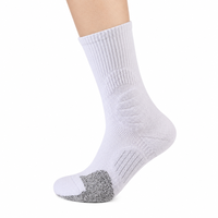 Chaussettes de basketball athlétiques durables, chaussettes de compression mi-mollet pour uniforme d'équipe
