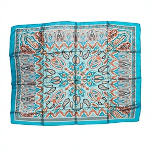 Pañuelos Cuadrados de Seda Hechos a Mano con Estampado Floral, Suaves y Ligeros, para Mujer, con Diseño de Mandala, Regalo de Primavera - Product Image 1