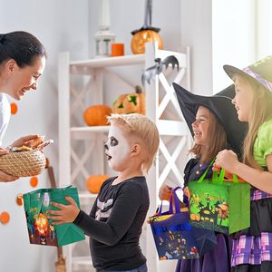 Bolsas de Regalo para Niños con Diseño de Trick-or-Treat para Fiestas de Halloween, Reutilizables, de Tela No Tejida, con Asa, Personalizables con Impresión Serigrafiada - Product Image 4