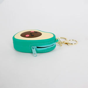 Oem borsa a forma di Avacado in Silicone con cinturino e portachiavi - Product Image 3