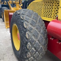 Rouleau compresseur Dynapac Ca602d robuste, puissant et efficace pour la construction routière et le compactage de remblais en pierres