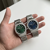 Montre mécanique automatique pour homme avec cadran gravé sur mesure OEM, cristal saphir, cadeau d'entreprise, acier inoxydable, fournisseur de marque privée