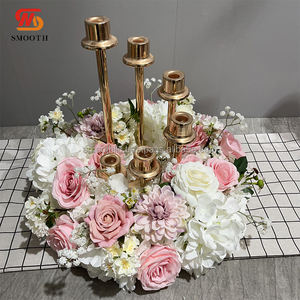 Centro de Mesa Artesanal con Guirnalda de Flores Rosadas para Bodas, Eventos, Cumpleaños y Fiestas - Product Image 3