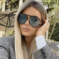Nouvelles Lunettes de Soleil Femme Pilote 2026 Tendance Oversize Style Punk de Marque Designer Monture Métallique Double Pont