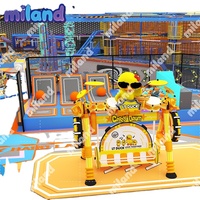 Équipement de terrain de jeu intérieur à thème Canard Jaune, nouveau design, installations de parc d'attractions, activité murale avec toboggan pour enfants