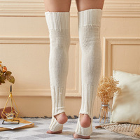 Nouveaux Chauffe-jambes en Alpaga Tricoté Blanc 2026 – Chaussettes Longues en Laine Chaude pour Danse et Yoga, Chaussettes Hautes en Tricot Torsadé pour Bottes