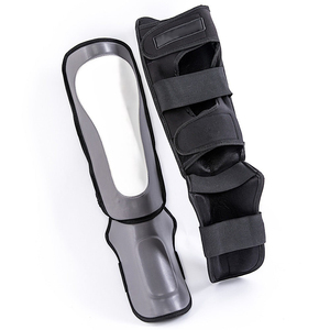 Meilleures ventes : Protège-tibias de Muay Thai, protection professionnelle, design léger et écologique, logo personnalisé, protège-tibias pour l'entraînement - Product Image 2